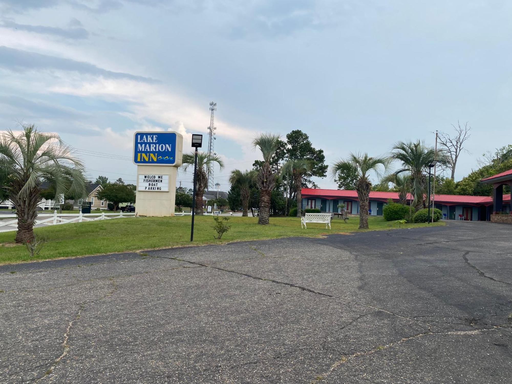 Lake Marion Inn 샌티 외부 사진